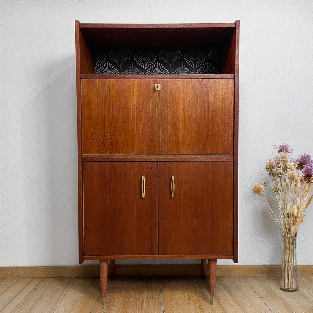 Meuble secrétaire de type scandinave rénové par Couleurs en bois